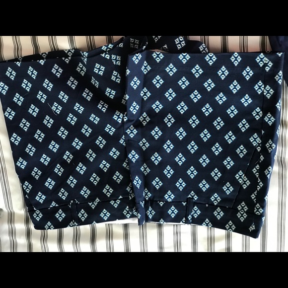 British Khaki and Kenar Shorts - Size 8 - Picture 4 of 7